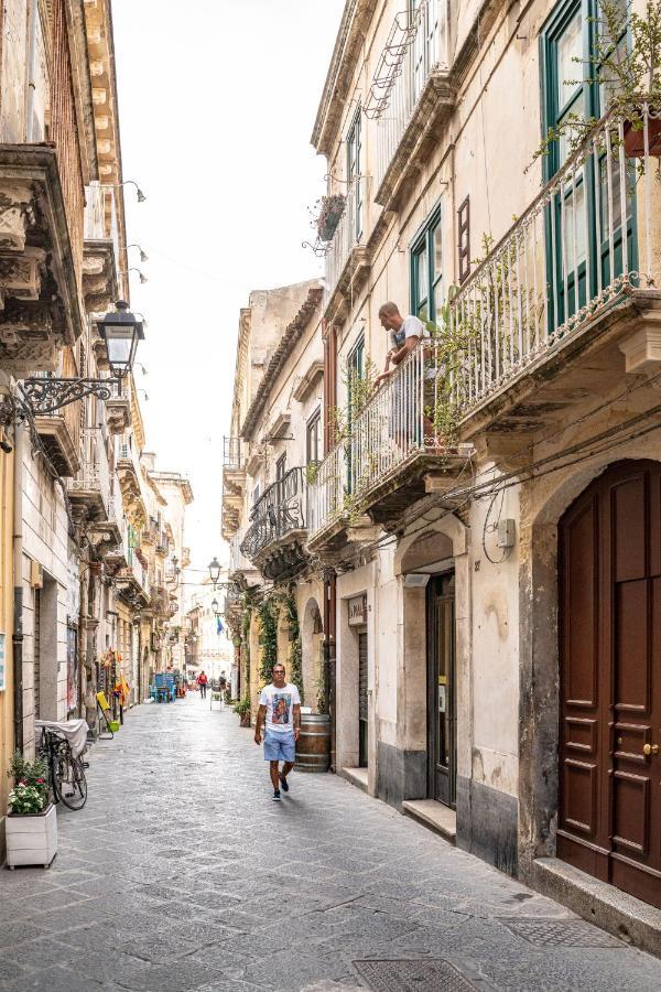 I Tre Balconi Di Via Roma Apartment Syracuse Екстер'єр фото
